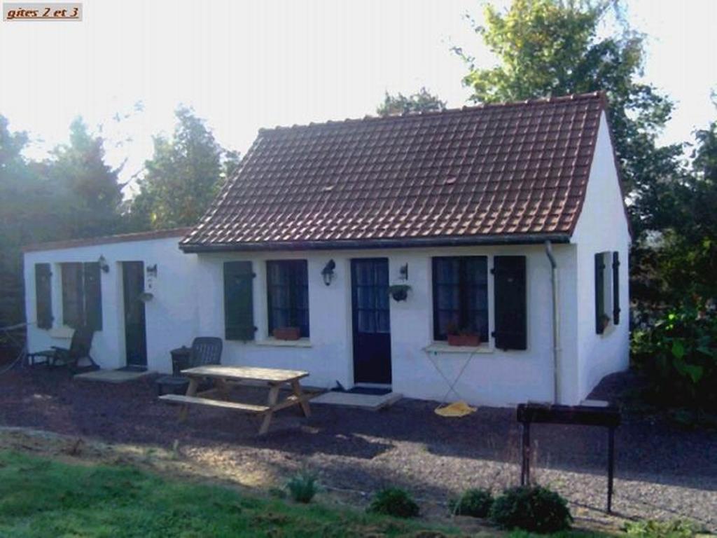 Gite Hotel Chambre D' Hotes Et Roulottes Et Du Ternois Saint-Pol-sur-Ternoise Rum bild